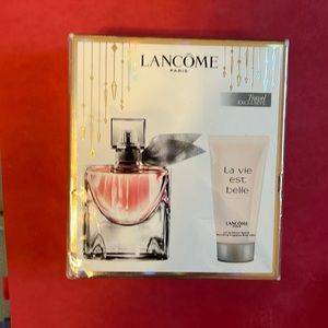 Lancôme La Vie est belle l’eau de parfum & body lotion set
